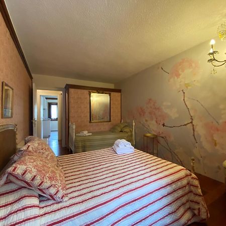 Apartamentos Maria Luisa Бургос Екстер'єр фото