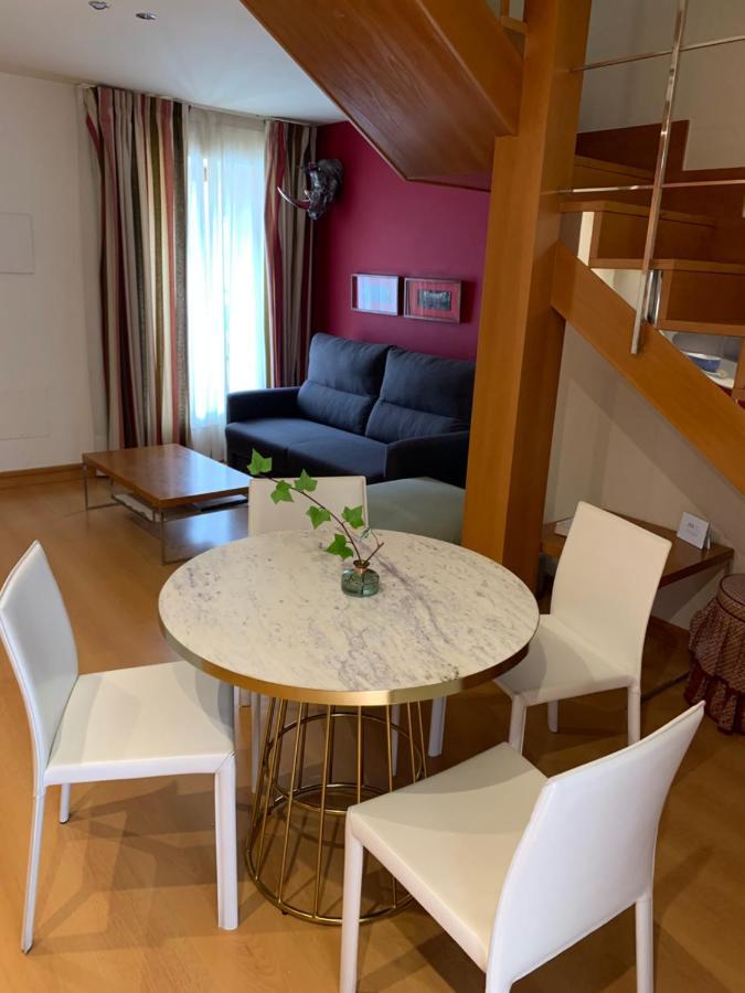 Apartamentos Maria Luisa Бургос Екстер'єр фото