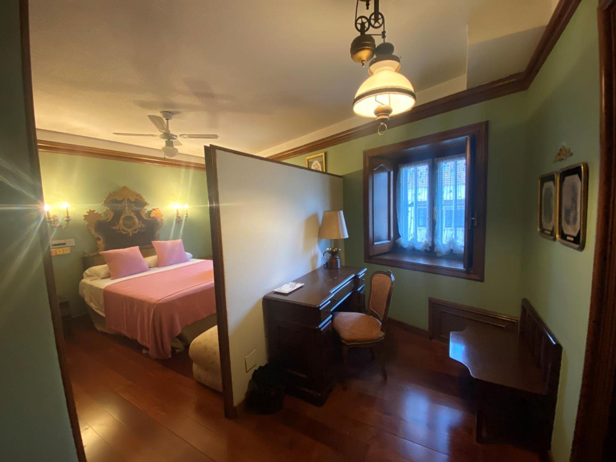 Apartamentos Maria Luisa Бургос Номер фото