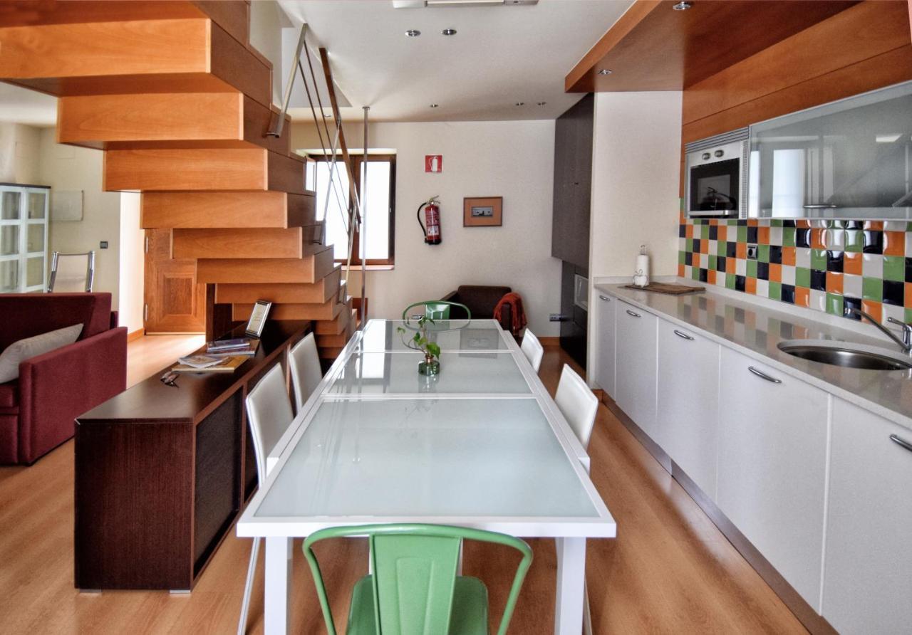 Apartamentos Maria Luisa Бургос Екстер'єр фото