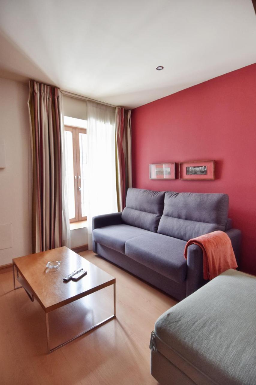 Apartamentos Maria Luisa Бургос Екстер'єр фото