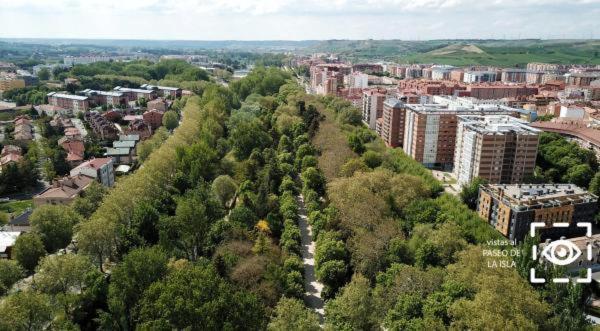 Apartamentos Maria Luisa Бургос Екстер'єр фото